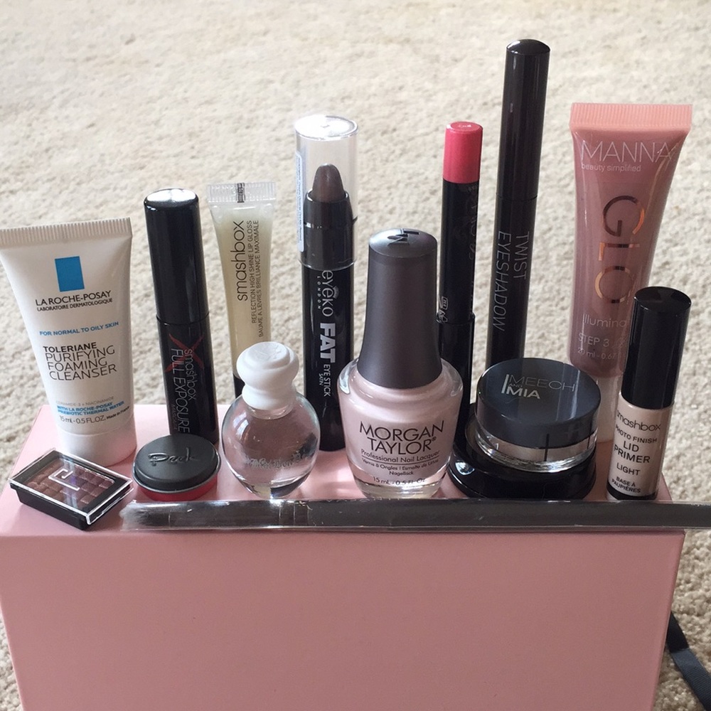 Make Up Sample Box 15 Items